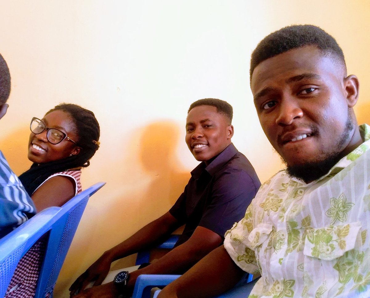 chipblackswings's tweet photo. It is an interactive session here in Hohoe at KleanGhana. It's a meet and greet of innovative minds. @sianho1 @is_alfani @kleanGhana
#2ndJan
#MeetAndGreet
#InitiateHub
#KleanGhana https://t.co/h66hBcINov