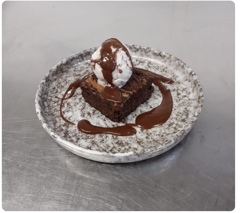 Our vegan peanut butter brownie with coconut sorbet and chocolate sauce has been flying off the pass faster than we can say Veganuary. Whether you're vegan all year round, just for January or not vegan at all...leave room for pudding. You won't regret it. #veganuary