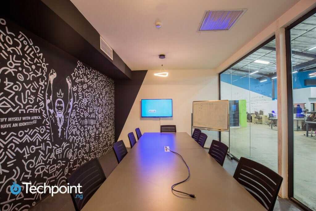 CodeGenius3's tweet image. Kuti Room

Amazing place #VGGvirtualInternship