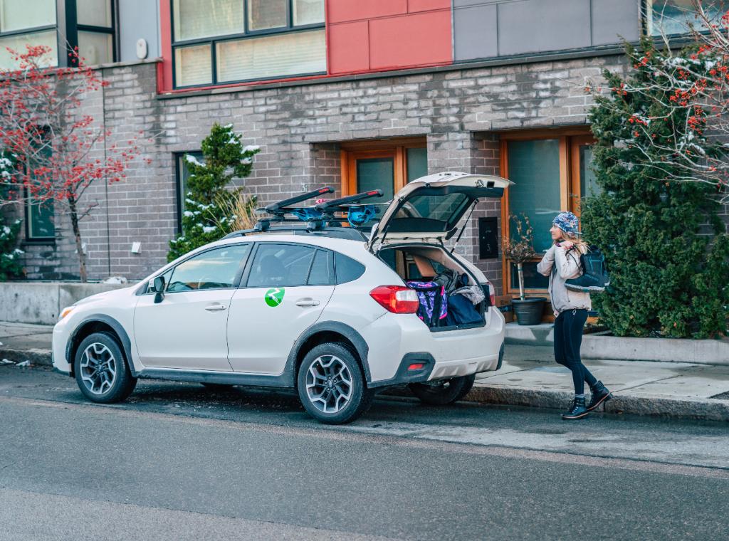 Starting 2020 with a ski trip? Book a Zipcar with "Ski Rack" in the name, load your gear and go! spr.ly/60151Zcgz