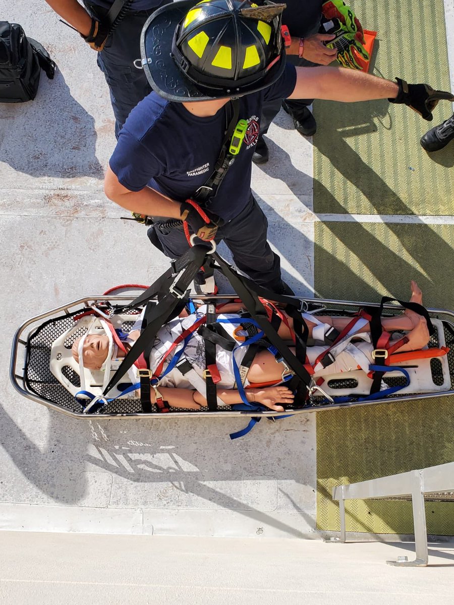 CoralSpringsFD's tweet photo. Our CSPFD crews are always training so they are prepared for any emergency.  This week our crews are conducting training on elevated rescue situations using our ladder truck. https://t.co/UipB6z7fVd