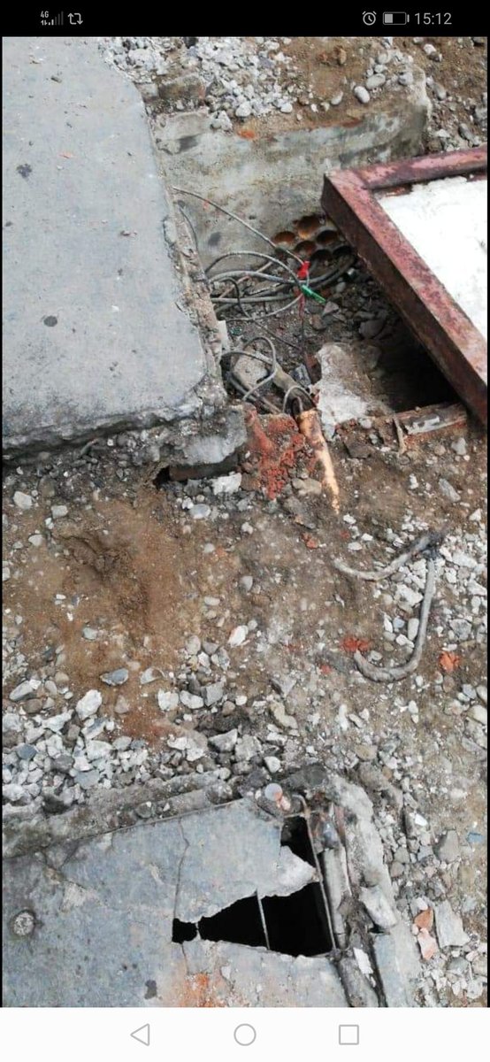 UnidoComercio's tweet photo. Calle condell nuevamente atacado por el Lumpen y vándalos que se tomaron esto como grito de guerra, hasta cuando aceptamos esto.
Sr alcalde no retira batea de basura y se convierte en foco de quemas
@ValparaisoInfo
@mercuriovalpo @LeonorBohme @NoticiasValpoEx @TVN @CHVNoticias https://t.co/8U9uWHQhVh