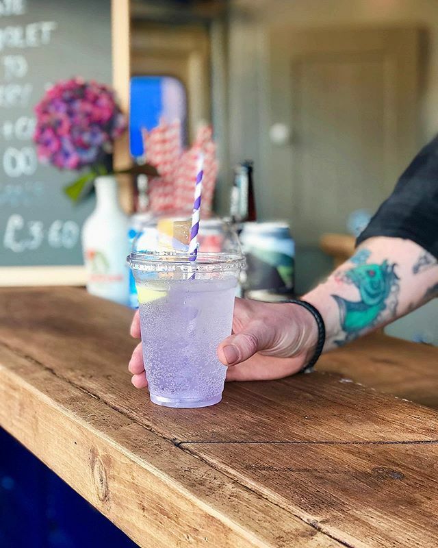 New Years Resolution? 
When life gives you lemons, slice them up real fancy and add them to your TGB Gin &amp; Tonic 🤩

#TGBFamily ift.tt/2QI0dbB