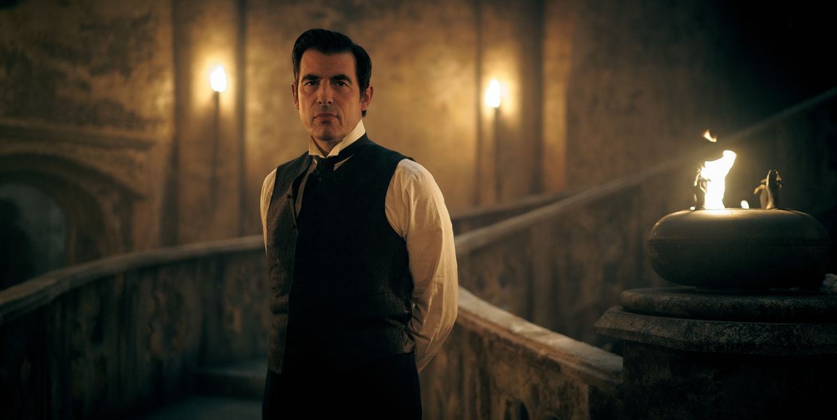 GrantHypnotist's tweet photo. Loving the new #draculabbc https://t.co/7qfBoOSKQz