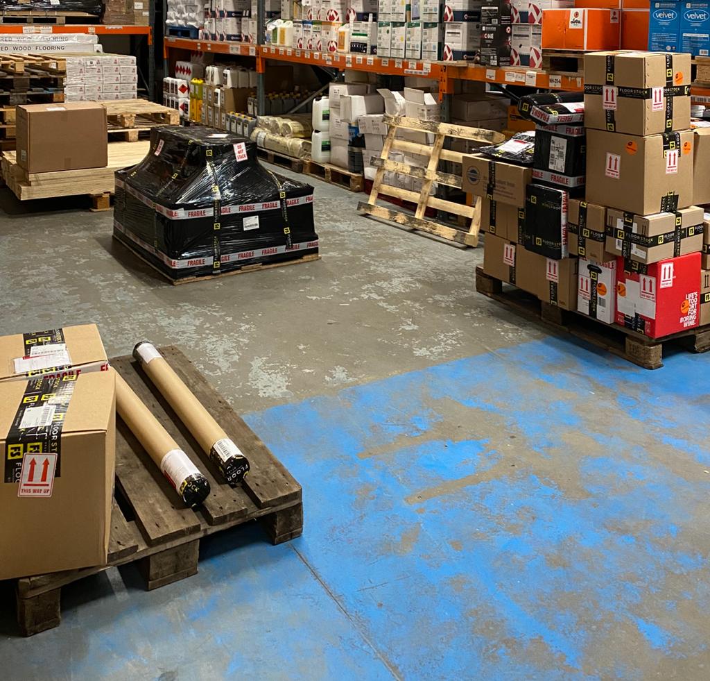 FloorstockLtd's tweet photo. Back to work today - Sending @bona and @Festool_GB items out to new homes for the new year! https://t.co/8FVbI3gXU5