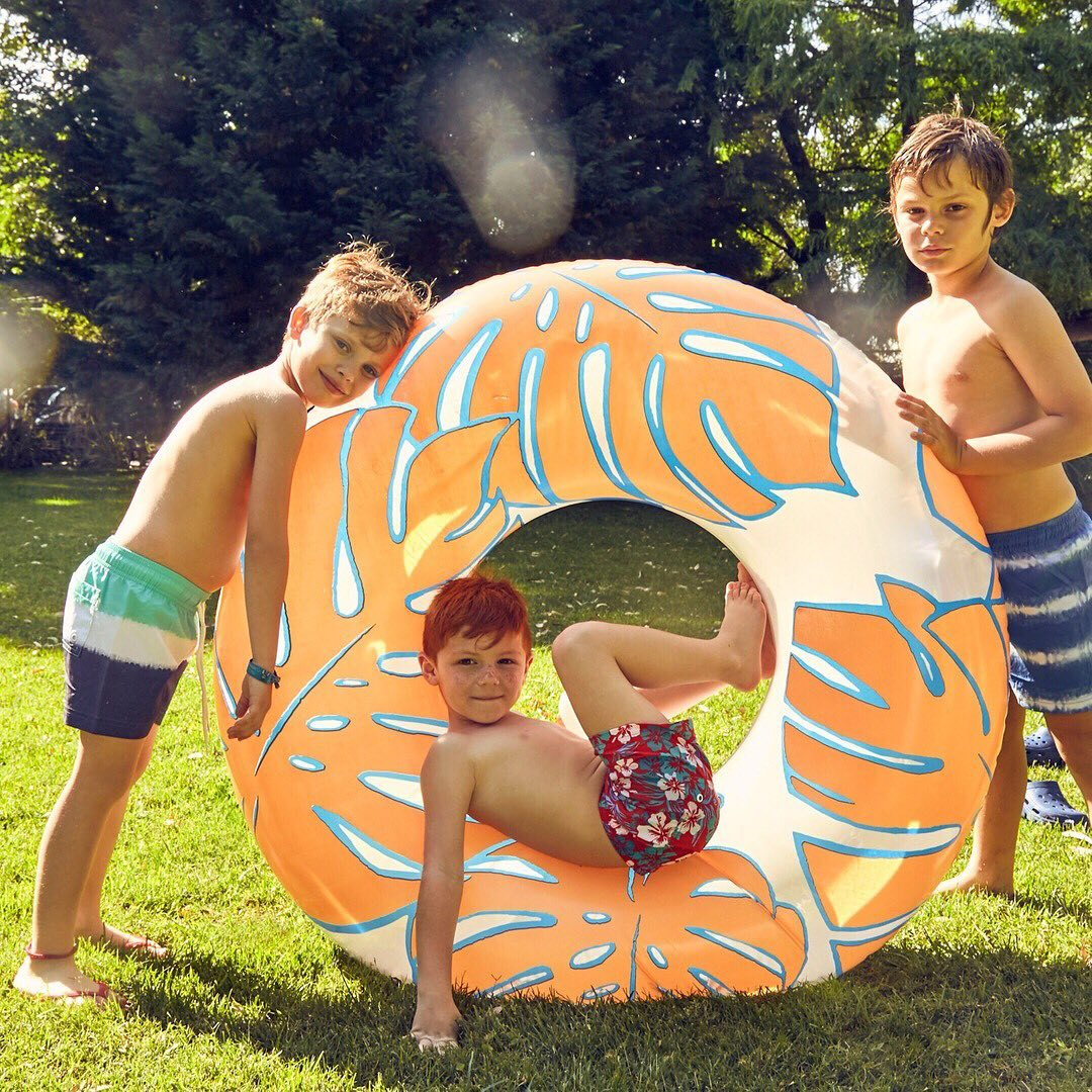 Llegó el verano y los más peques sólo quieren divertirse ☀️

 Conocé todas las opciones de trajes de baños que tiene <a href="/cheeky/">Cheeky</a> para estas vacaciones 😄
 ¡Te esperamos!