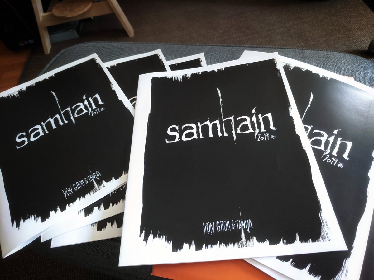 TanijaTheFaun's tweet photo. In other news: My first comic came in as a print! #scpfanart #scpcomic https://t.co/gx4lk6bIjG