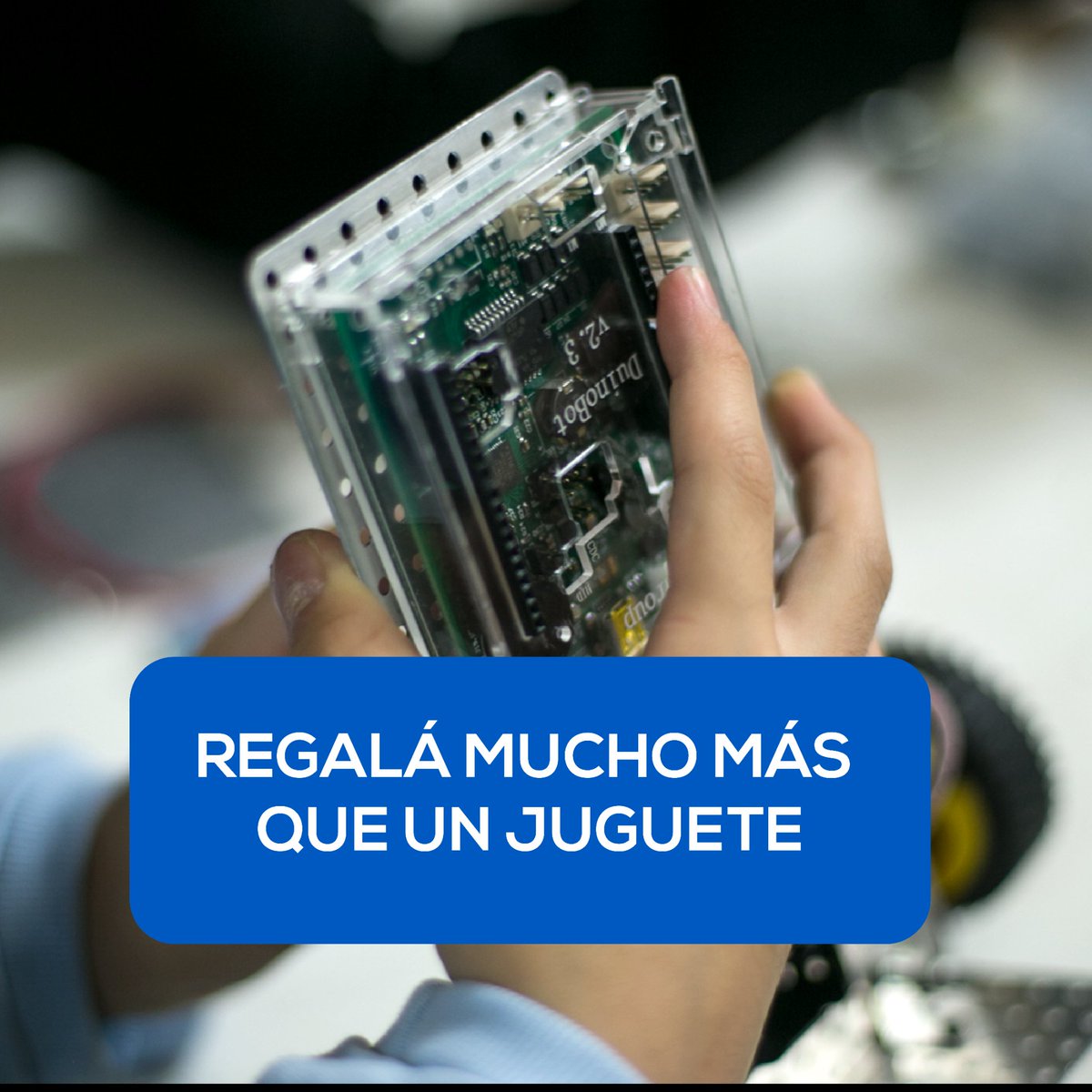 RobotGroup's tweet photo. ¡Falta poco para que vengan los reyes! y los regalos creativos siguen rodeando el arbolito. ¡No te pierdas la oportunidad de sorprender con algo más grande que un juguete! https://t.co/wxVyRactSl https://t.co/qJBJqCVOpf