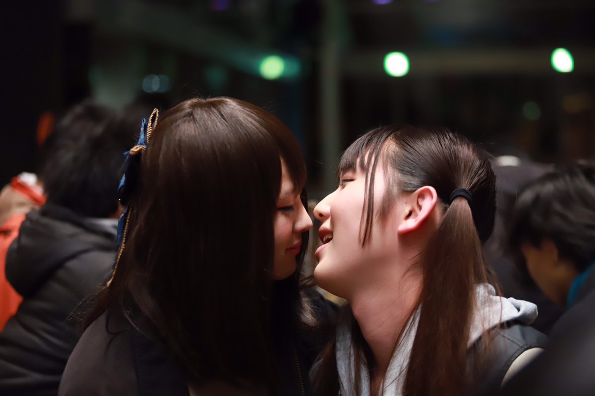 ゆうゆ(@ZX25ch)＆kaki(@Charlotte_kaki_) 大晦日のキス Camera:せぶん