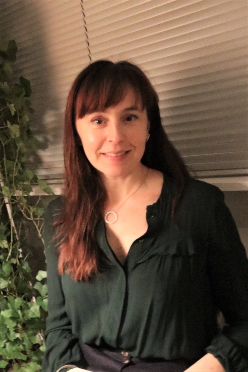 New blog post! "Editor for Life: Jane Warren, freelance editor" editorstorontoblog.com/2020/01/02/edi…