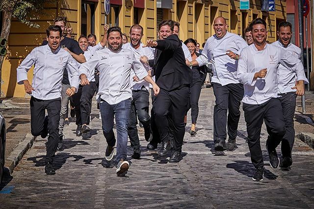 Con esta ilusión y locura arrancamos este 2020, lleno de nuevos retos, con más fuerza que nunca!!!! Vamos a comernos el 2020 equipo... #team #france #andalucia #jerez #cocina ift.tt/2FjVYgR