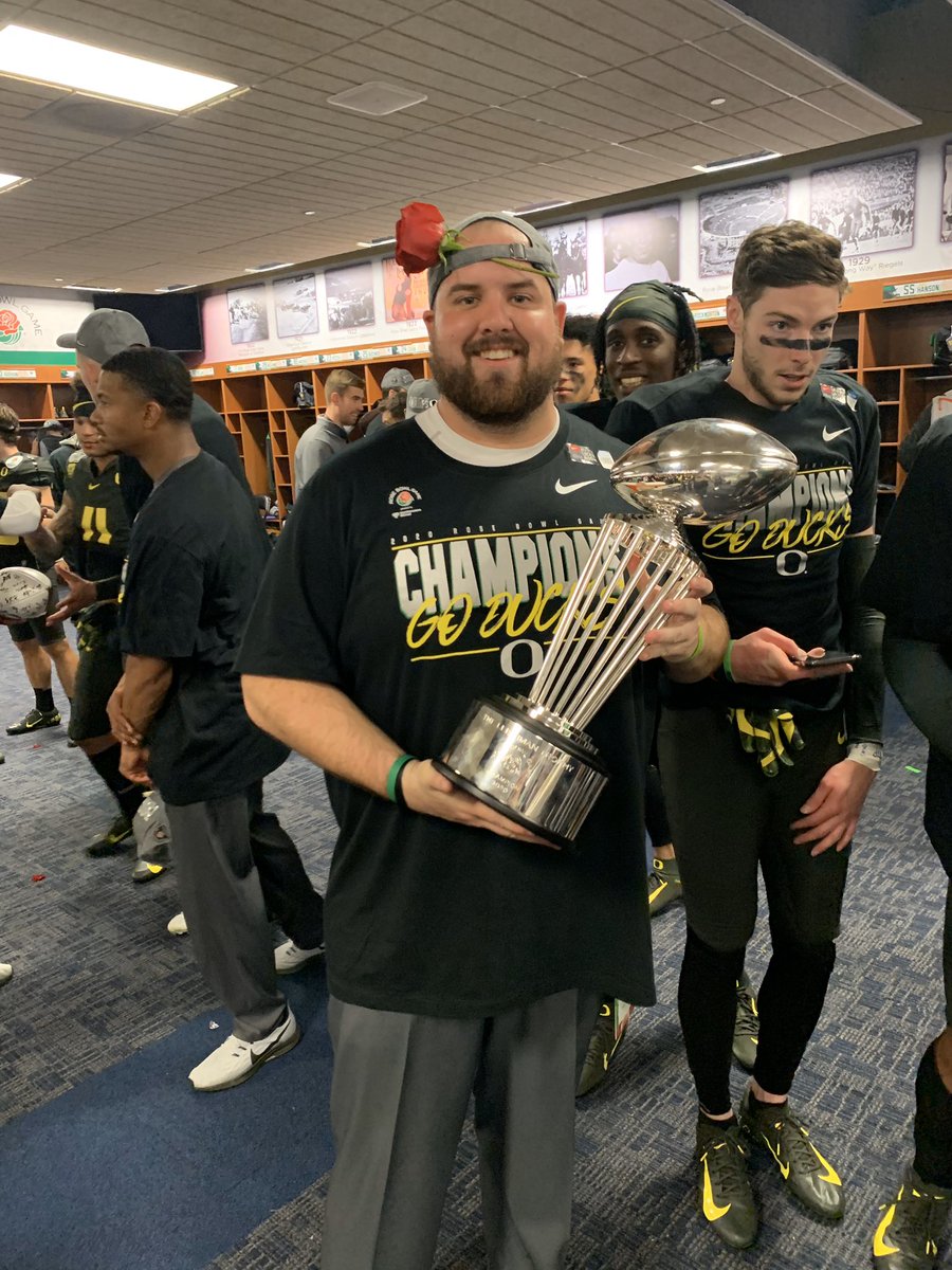 Congratulations to our own @CharlieLandgraf ‘15 and <a href="/oregonfootball/">Oregon Football</a> on winning the 2020 <a href="/rosebowlgame/">Rose Bowl Game</a> last night over Wisconsin! #GoBearcats