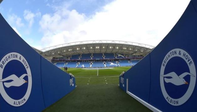 BBCSport's tweet photo. One Brighton fan arrested for alleged racist abuse.

One Brighton and one Chelsea fan arrested for alleged homophobic abuse.

Full details: https://t.co/lka8ojylOg https://t.co/YHl2qOCaBD