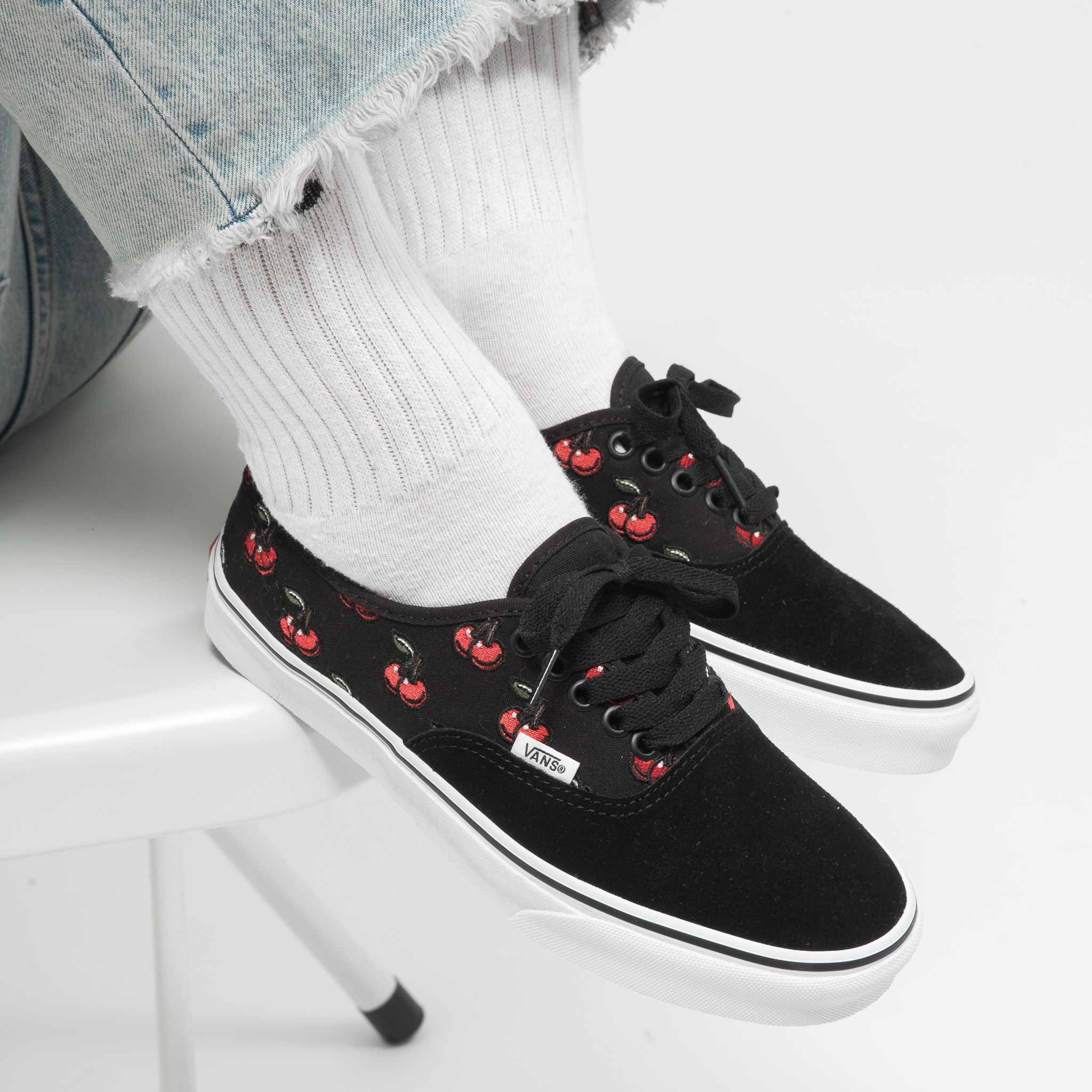vans authentic cherries