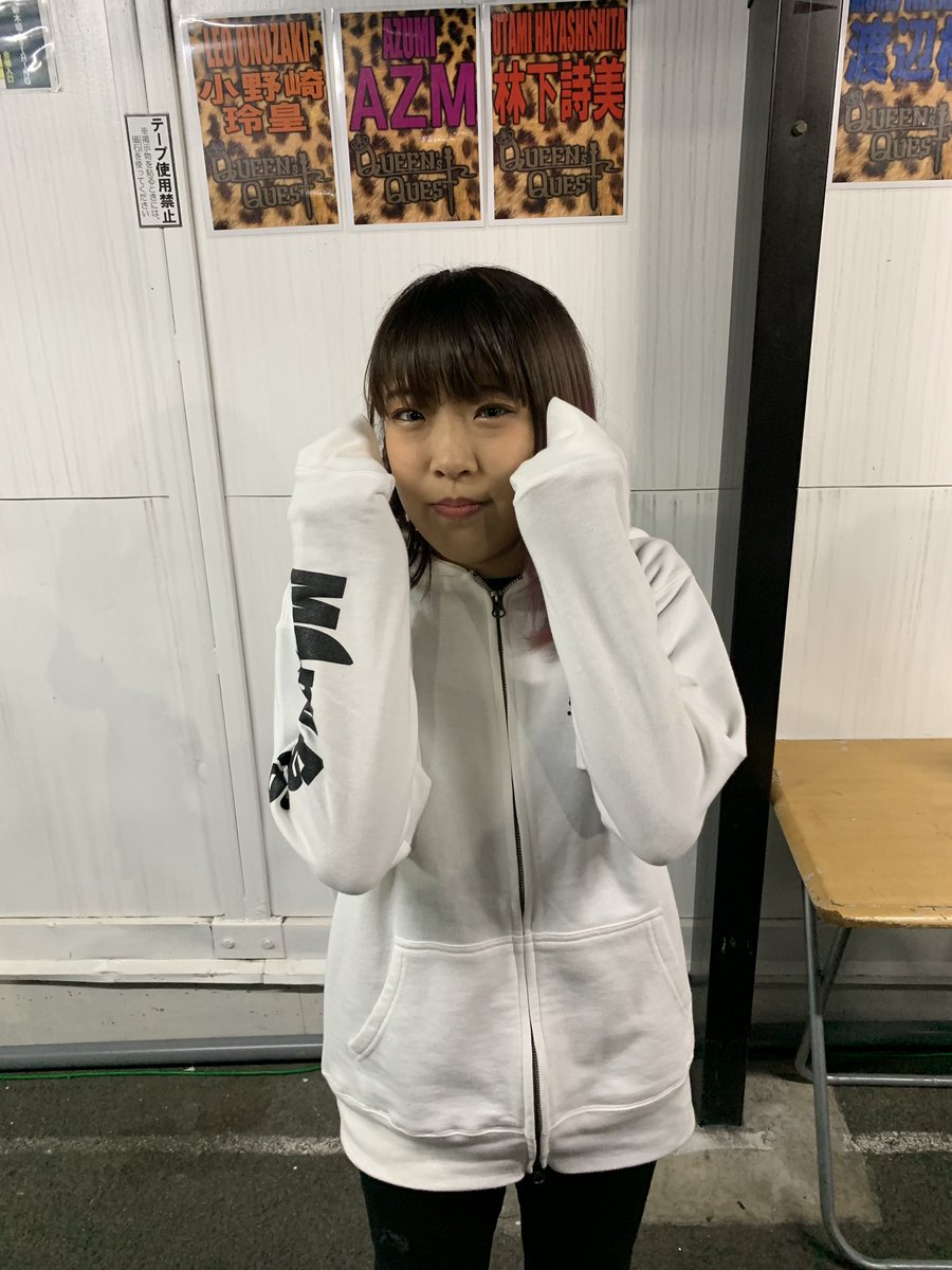 スターダム 渡辺桃選手 パーカー スターダム 渡辺桃選手 パーカー 渡辺