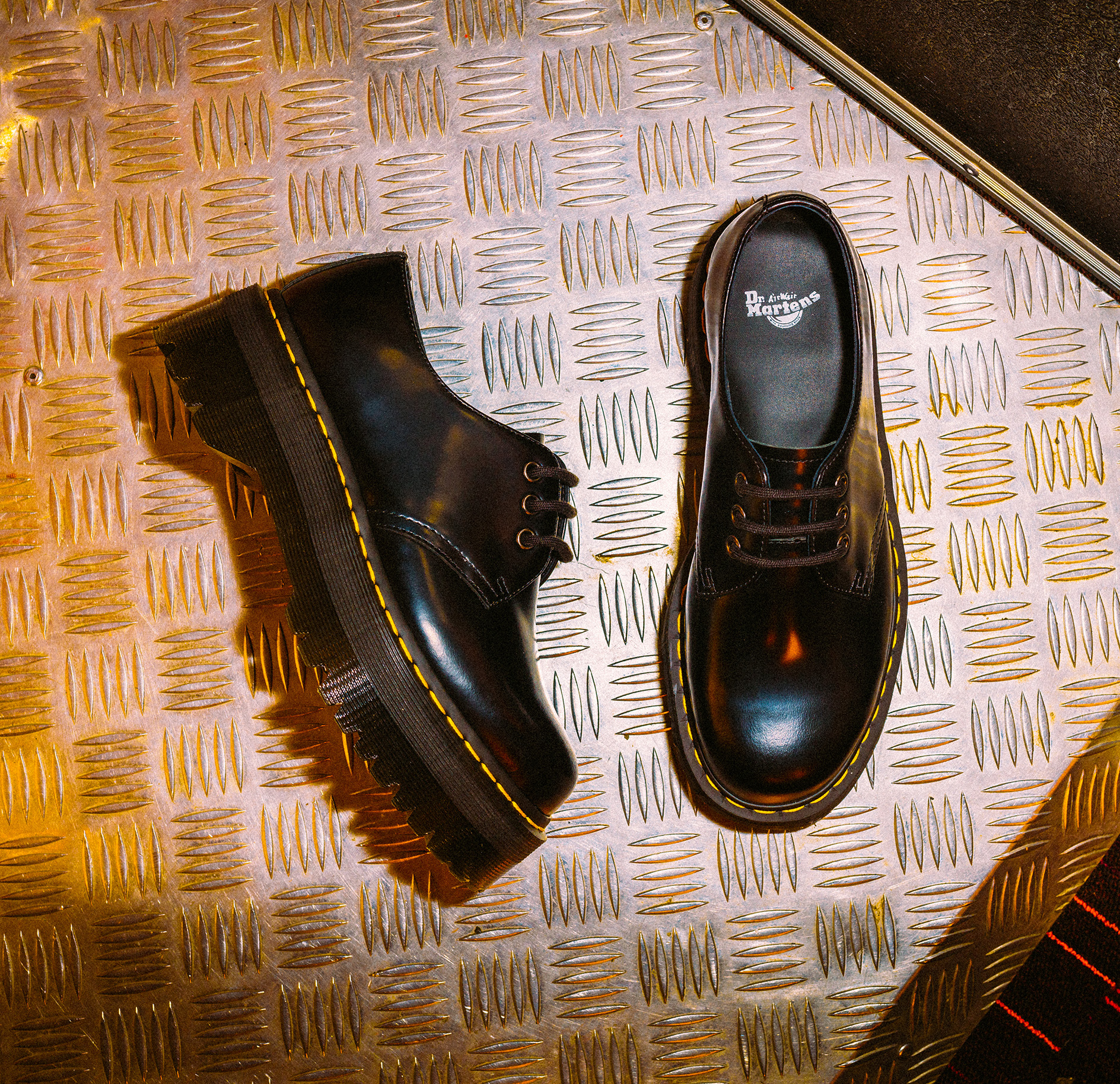 dr martens 1461 quad