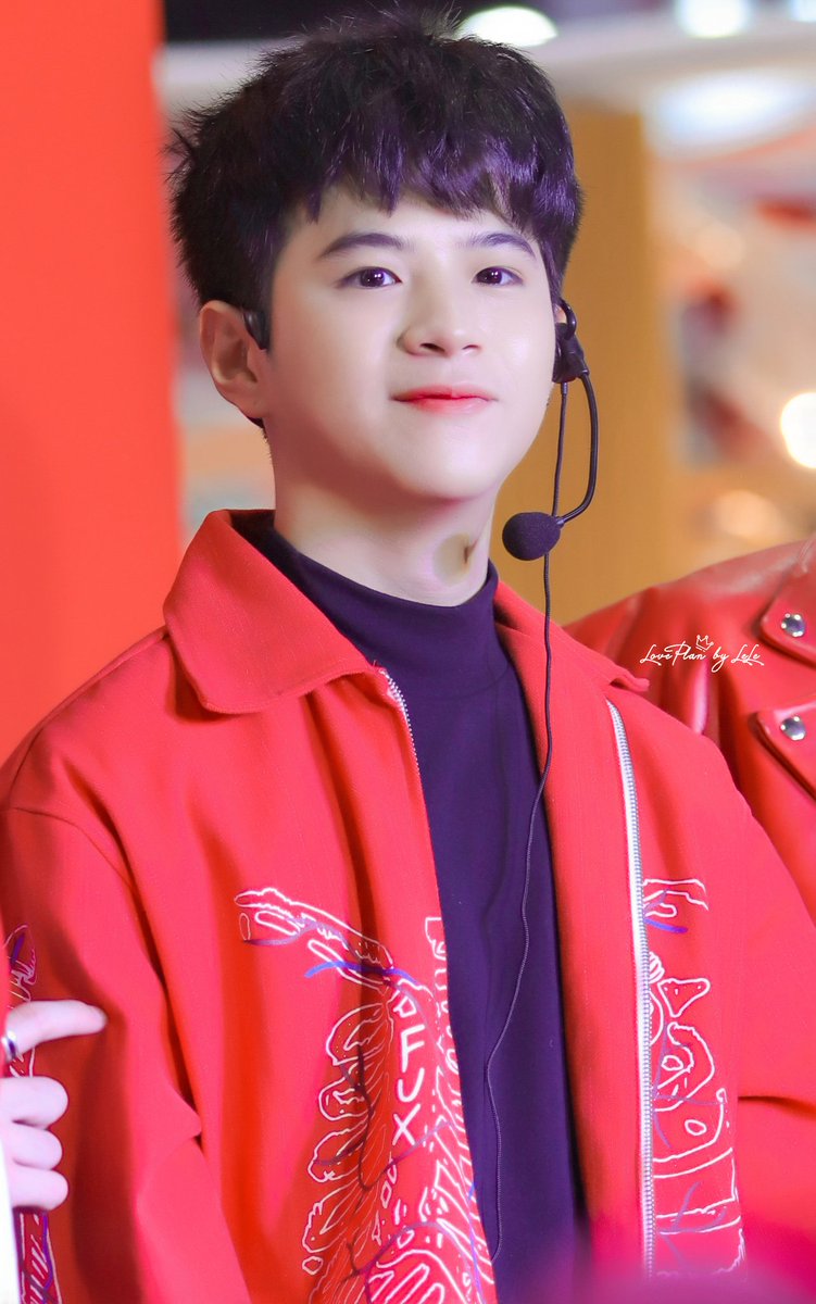 LeLe_LovePlan's tweet photo. 190601 Taokaenoi in bkk
🚫Don't EDIT&amp;CUT LOGO🚫 
Old pictures②
#คนของแปลน
#PlanRathavit
@bplannnnn https://t.co/DbyGzbXhm4
