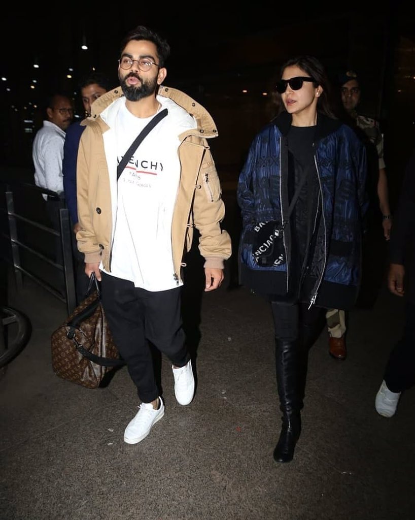 In the same look as above picture and here, the way they walk out in style, looking that badass couple which they’re. The way Virushka can do both is just, wow! Virat looks so hotter every passing day is beyond me. Anushka Sharma, this woman has made airport looks it’s b!tch.