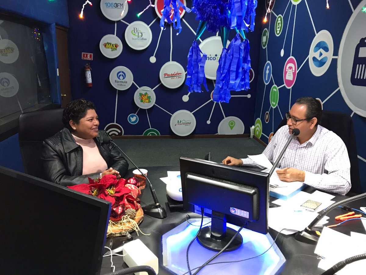KariPerezPopoca's tweet photo. Muchas gracias a nuestros amigos de @laredcincoradio y @TelevisaPuebla por abrirme un espacio para platicar sobre la Feria de la Rosca y las promociones en el pago del impuesto predial en este inicio de año. Somos #ValoresQueHacenGobierno https://t.co/nLsjndYypt