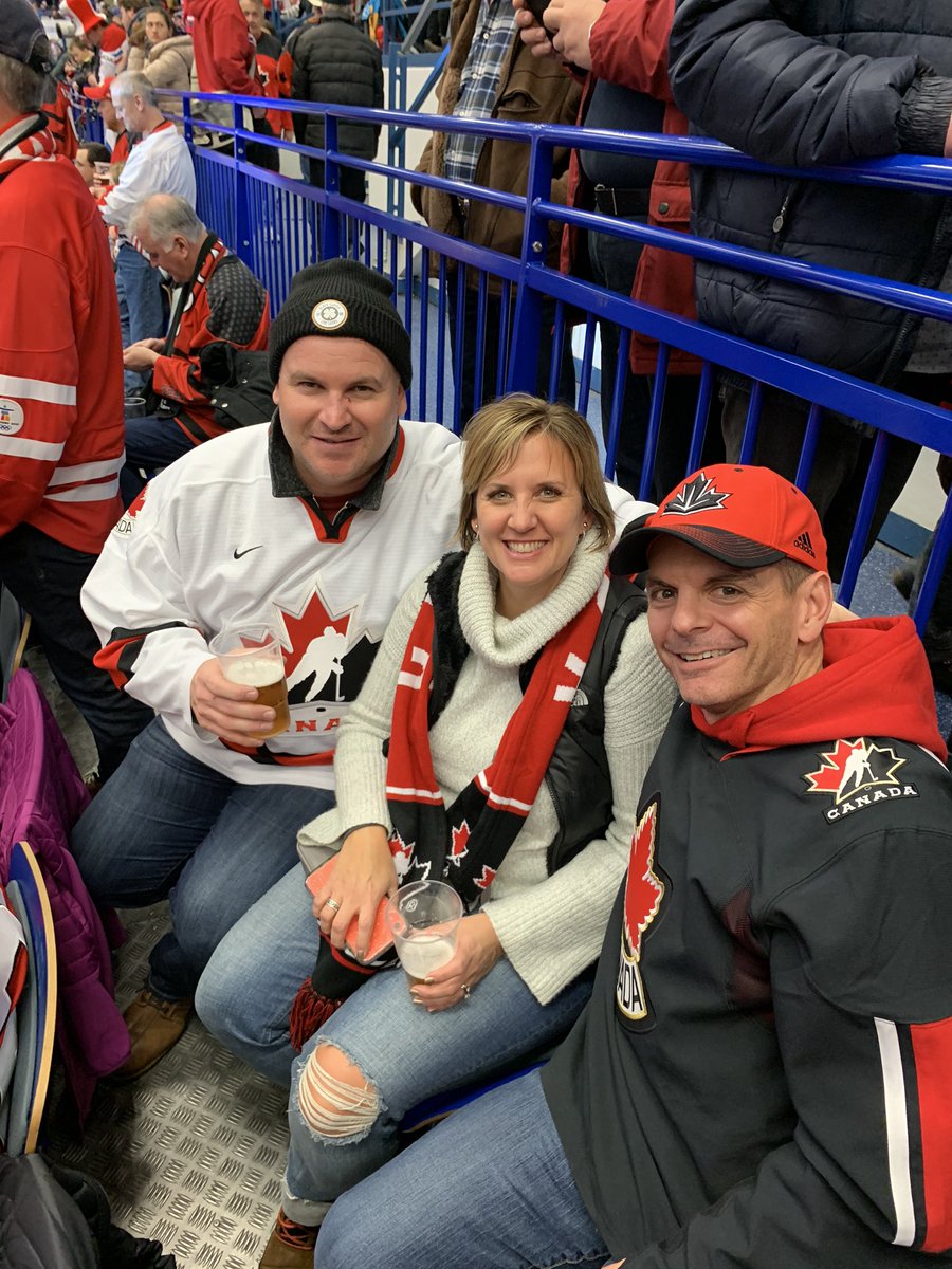 fraserscott14's tweet photo. QF 🇨🇦 vs 🇸🇰 action in Ostrava 🇨🇿 with some of Kingston area’s finest 👍🏼 https://t.co/BpS2spRz23