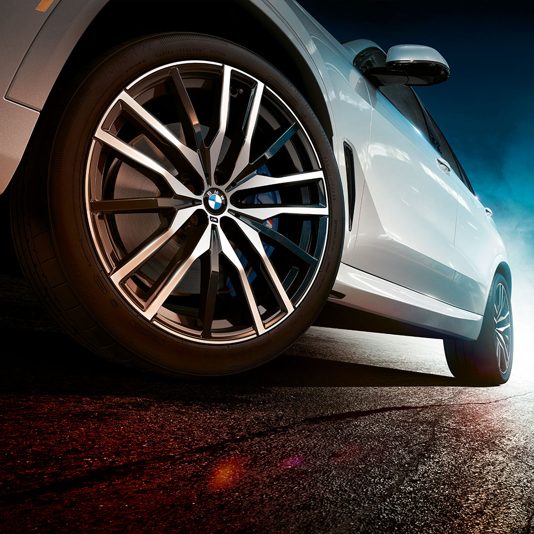 ecar1's tweet image. Start the New Year off with a great deal on your next #BMW! Whether it be a new #luxuryconvertible, #coupe or #SAV - we have just what you're looking for at eCarOne. 

BMW Selection: bit.ly/2SM70n3
