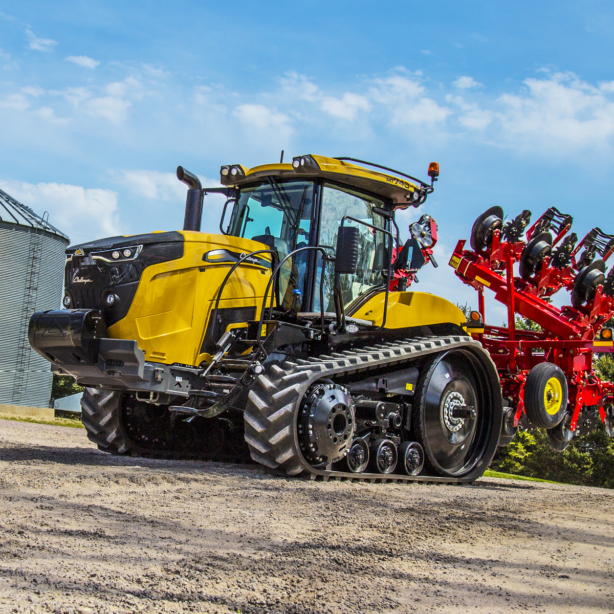 LDIEquipment's tweet photo. Challenger’s MT700 Series AccuEngineering platform uses superior design to deliver smarter, more efficient performance. Message us to learn more. #WeAreLDI #ChallengerTractor https://t.co/md8eHZOnV4