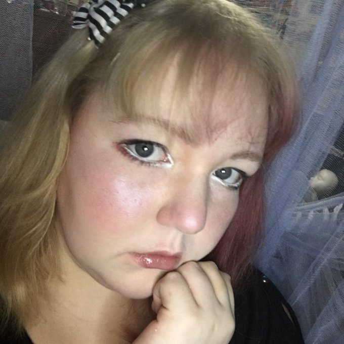 Come hangout with me on #BIGOLIVE https://t.co/Gk7FK1yQRg https://t.co/KpeqamU1FU<a href="/tag/bigolive"class="tags">#BIGOLIVE</a>