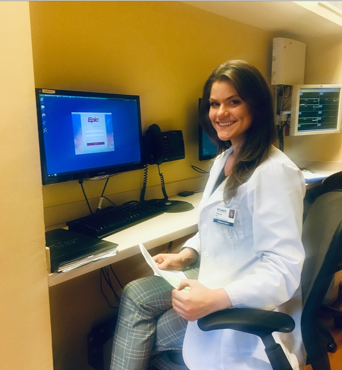 CCCNutrition's tweet photo. #RD2Be @yvonnemahl is ready to provide new patients with artificial nutrition to help meet their specific needs! #cccInternsInAction #CCCrd2be https://t.co/lv3UU1E50L