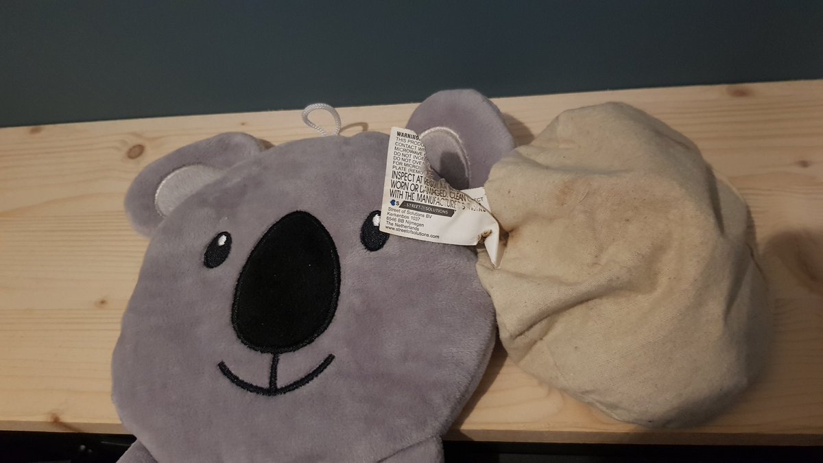 Label pittenzak van <a href="/ActionNederland/">Action Nederland</a> vat vlam bij verwarmen in magnetron. Reactie winkel Oldenzaal: Nee meneer, is meer dan 8 dagen geleden gekocht, doen we niets meer mee. Geen discussie mogelijk. Serieus?