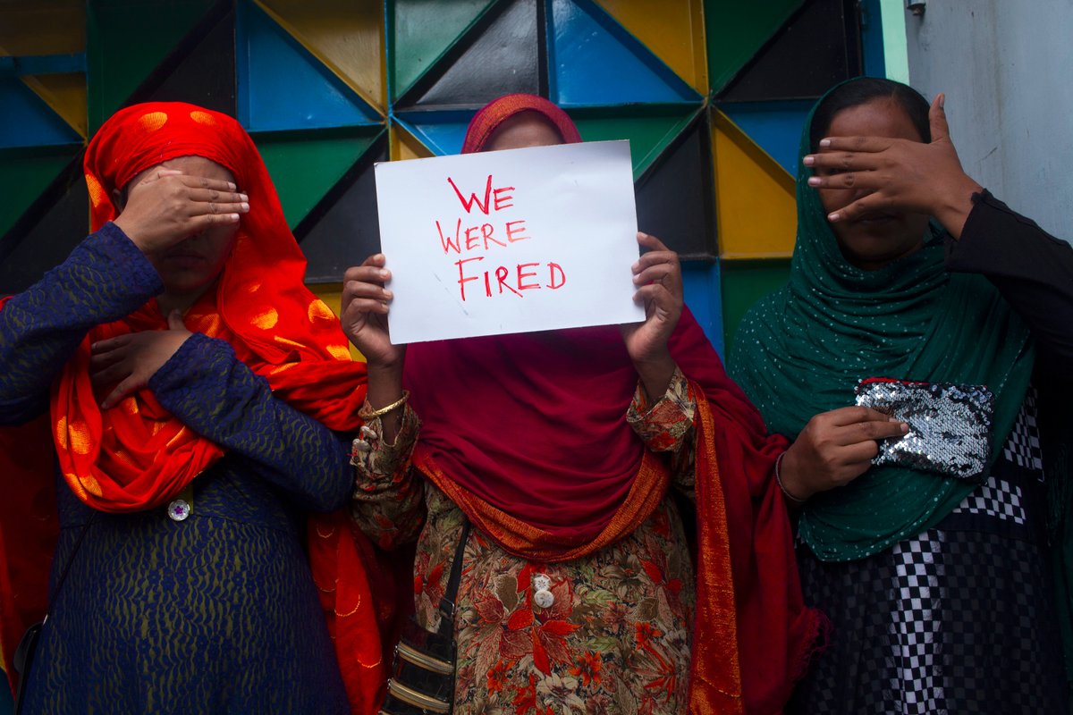 cleanclothes's tweet photo. One year ago, workers in #Bangladesh resumed protests for higher wages. They faced violence, dismissals &amp; legal charges. Over 30 factories charged 100s of workers and many of them still live in fear. Take action to ensure #MadeInBangladesh ≠ #MadeInFear: https://t.co/xyNv9lmSvT https://t.co/SGMK6vIHQJ