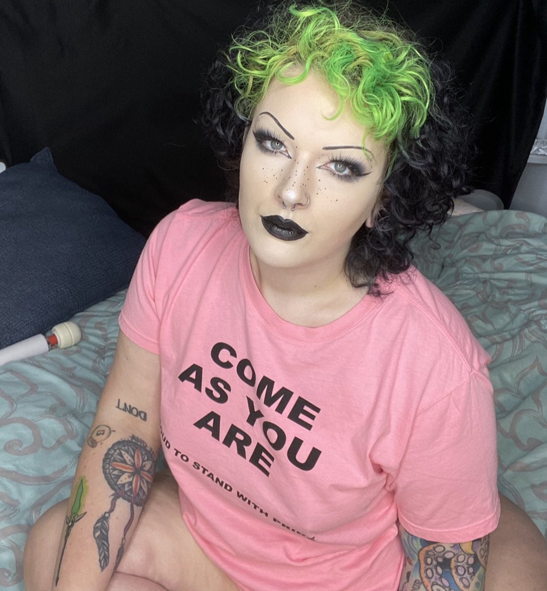 BbwHeathens's tweet photo. Your #heathenofthemonth for January is @angelbabie666 

Follow and support here 👇👇👇

https://t.co/vkHfGRHesO

https://t.co/cf8VUhIXVF

Questionnaire here 👇👇👇
https://t.co/9Z4CuAgo5x https://t.co/qZNhHpoTgq