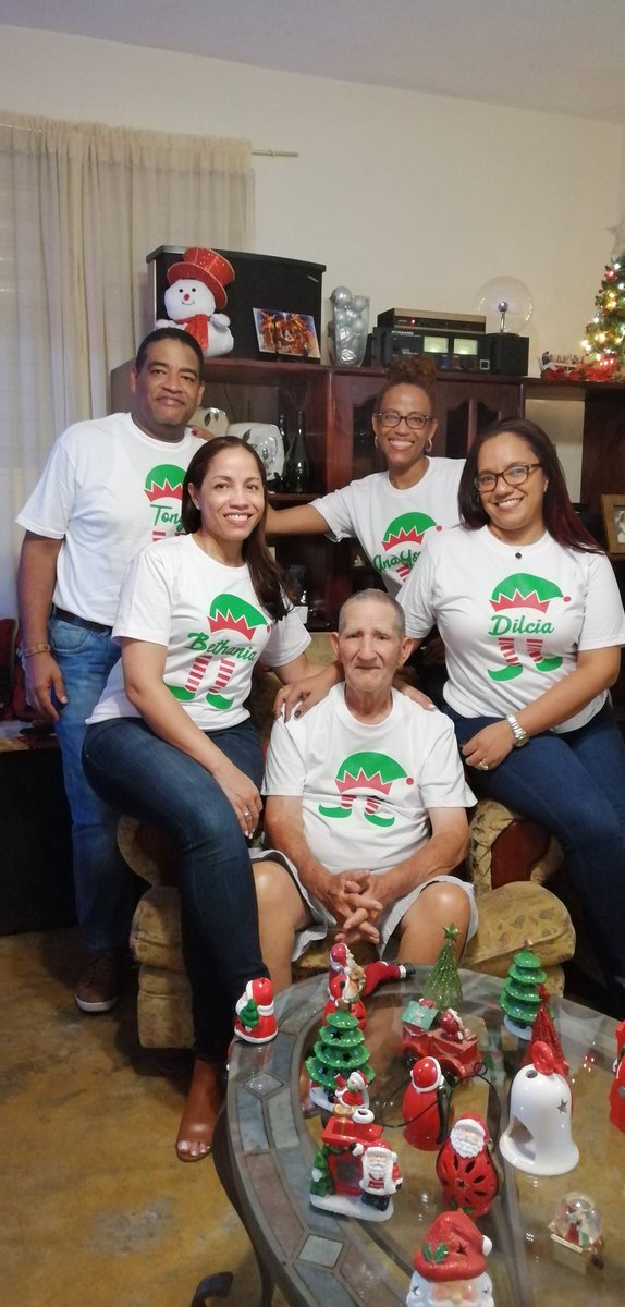 tiafahDR's tweet photo. ¡Feliz 2020 familia!

#TshirtsPersonalizados #CamisetasPersonalizadas
WhatsApp #8296964656
⠀⠀⠀⠀⠀⠀⠀⠀⠀
#tiafah #tiafahDR #DetallesDeBendicion #RegalosDeBendicion  #CamisetasParaTodaLaFamilia #Sublimacion #VinilTextil #Serigrafia #Polimacion. https://t.co/O1QftMQTtQ