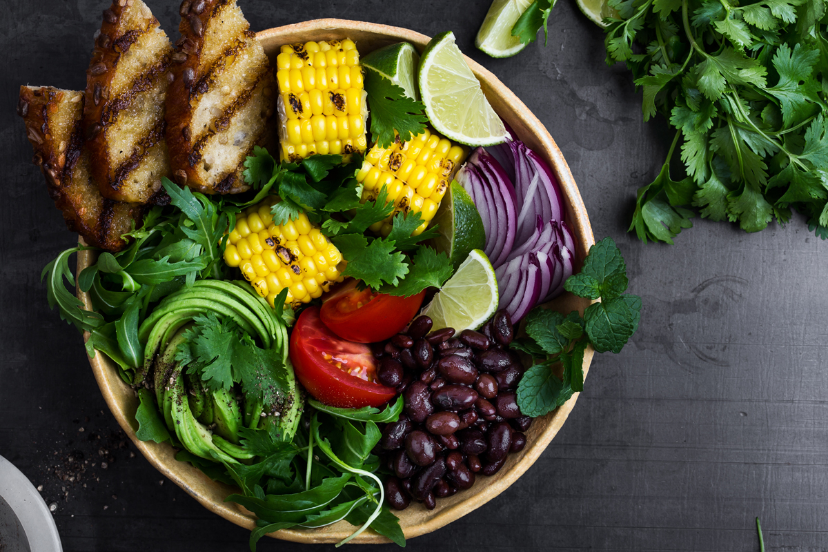 FitnessEditor's tweet image. Get off to a great start on your 2020 nutrition and exercise goals!  ideafit.com/personal-train…