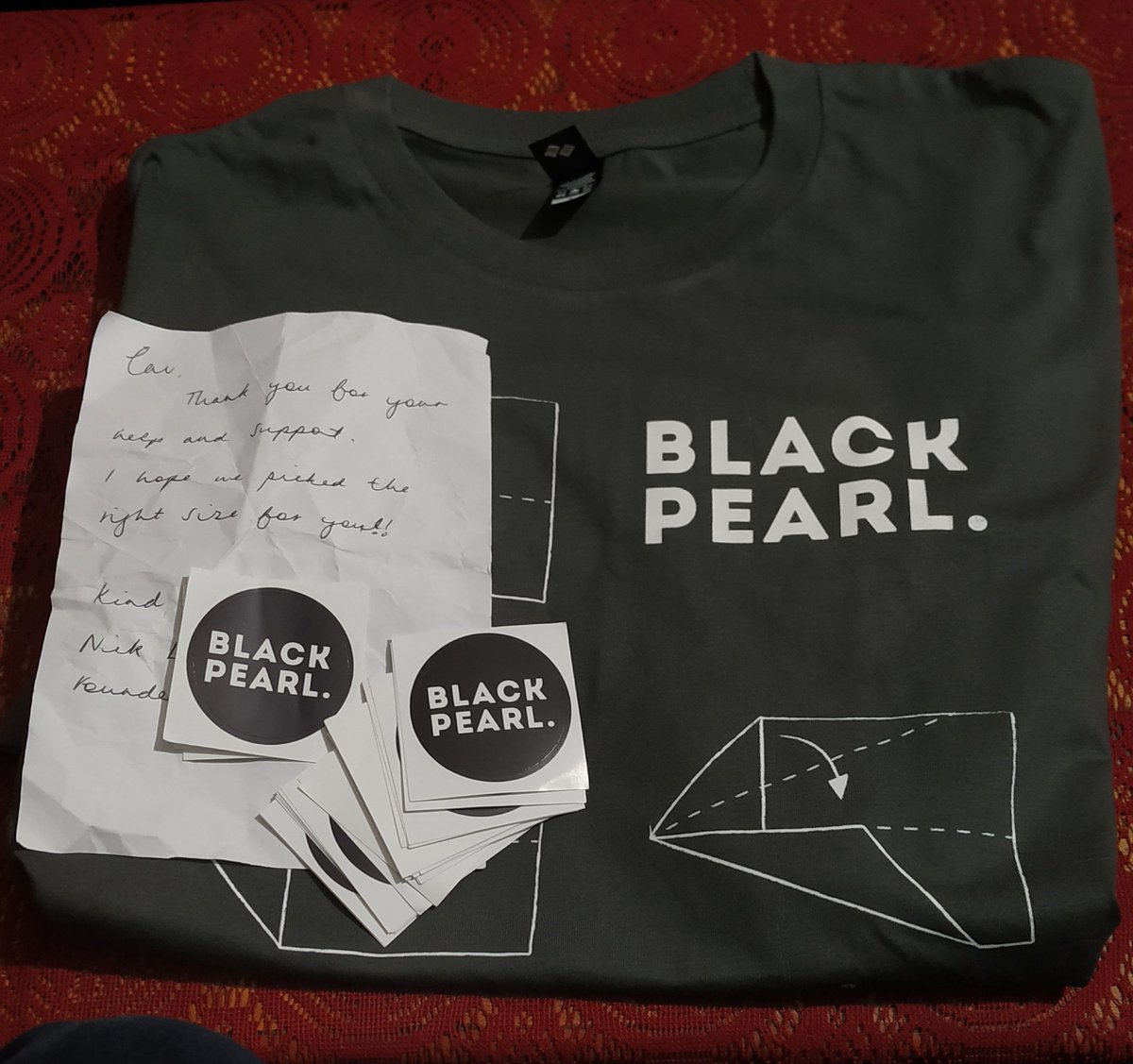LAV_K_V's tweet photo. Received first swag of 2020😃

#bugbounty #swag https://t.co/qSgBW6GmTS