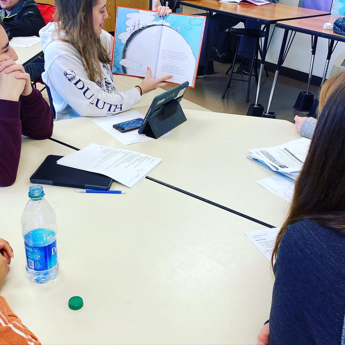 MrsGilbertsonLC's tweet photo. Started our new year by reading Dr. Seuss books searching for economic terms and concepts #lctigerpride https://t.co/w5aCnGQnla