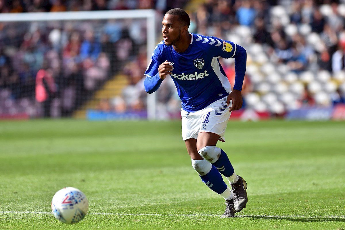 🏴󠁧󠁢󠁥󠁮󠁧󠁿 Na een verhuurperiode bij Chesterfield FC is Gevaro Nepomuceno weer terug bij Oldham Athletic. De Avonturier kwam tijdens zijn tijdelijke verblijf bij Chesterfield tot 17 duels en scoorde 1 keer. Zet ‘m op bij Latics, Gevaro! 💪