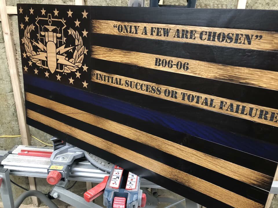 Fire_4_Effects's tweet photo. It’s a new year... Get something new that is incredible to hang up in your home. Check out a custom flag from https://t.co/XMT0gJYeC3
#art #woodworking #quality #craftmanship #veteranowned #smallbusiness #flags #patriotic #fireforeffects https://t.co/8fnBMOxabx
