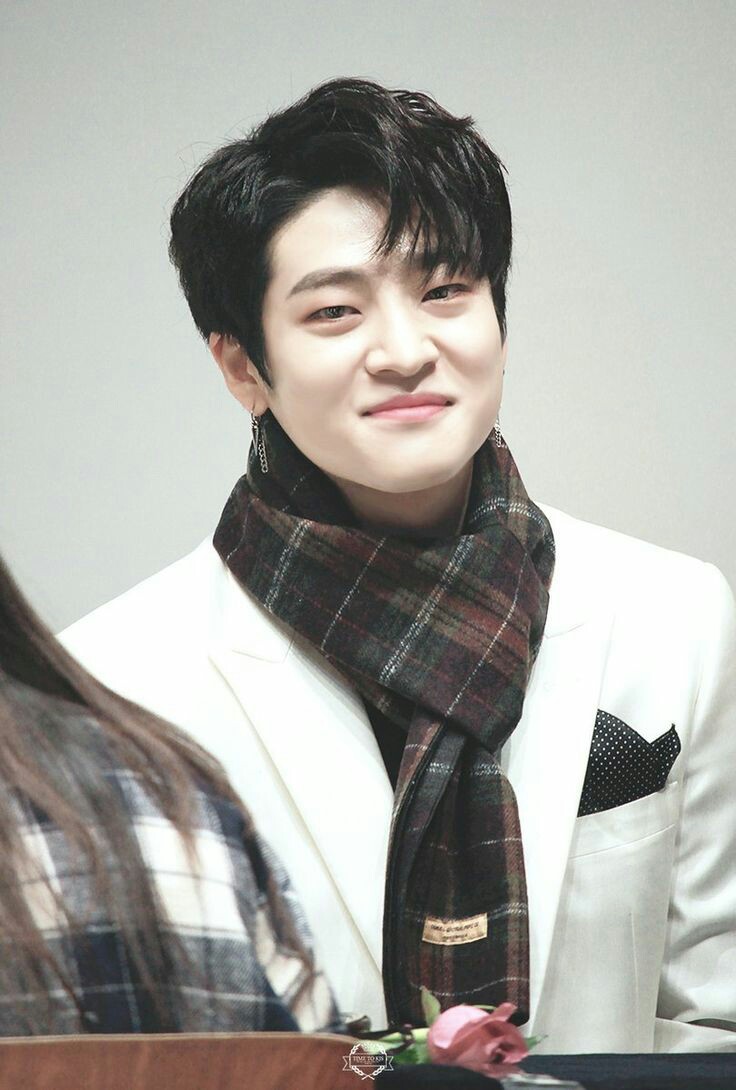 tangieyoon's tweet image. happy birthday baby kim !! i hope you stay healthy and have a great 2020 ♥♥
#HappyJinsubDay
#HappyRihoDay
#ThankYouJinsub