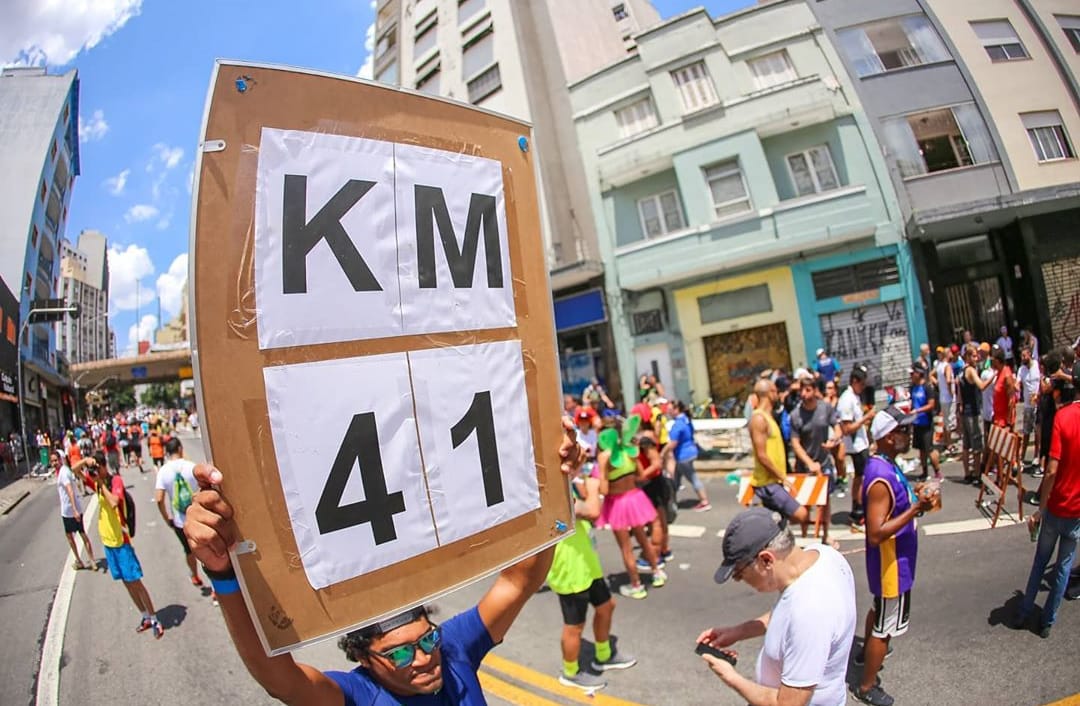 corrajornalista's tweet photo. Perto de fazer 100 anos, a maratona da São Silvestre tem no seu KM 41 seu momento mais sublime – e cervejeiro. Cortesia do Betão #metalrunners Souza. Entenda. (foto: Yuri Alexandre)
https://t.co/ZMVQc7Be35 https://t.co/txzDYrYPgV