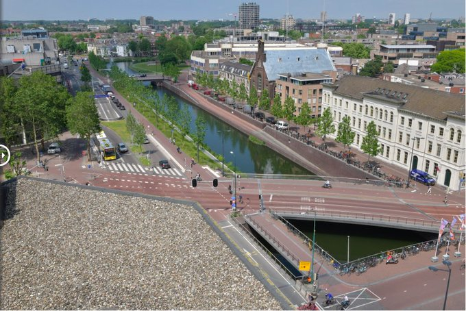fietsprofessor's tweet photo. Radical change is possible. 

The mistake to let cars dominate space is not easily fixed.
But our cities can heal from the inflicted wounds.

Wishing all cities willpower, consistency &amp; courage in 2020s!

~Catharijnesingel, Utrecht https://t.co/3NQgGMaPC2