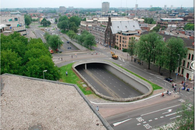 fietsprofessor's tweet photo. Radical change is possible. 

The mistake to let cars dominate space is not easily fixed.
But our cities can heal from the inflicted wounds.

Wishing all cities willpower, consistency &amp; courage in 2020s!

~Catharijnesingel, Utrecht https://t.co/3NQgGMaPC2