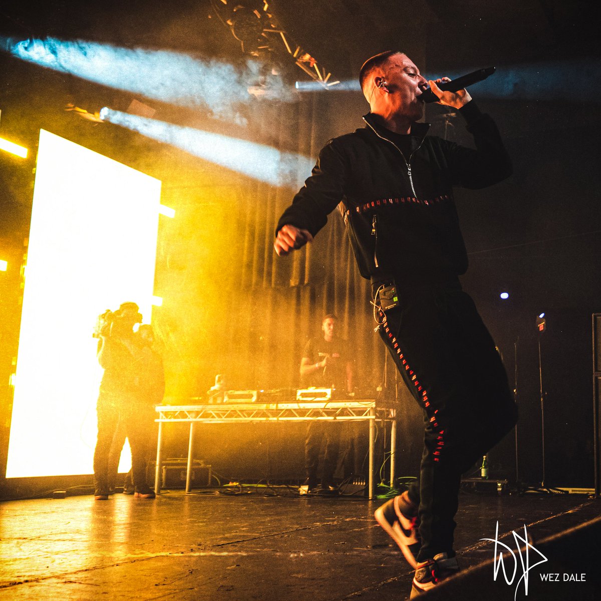 WezDale's tweet photo. @OfficialAitch @MancAcademy 19/12/19. Never been to a gig like it. Mad.
#aitch20tour #aitch https://t.co/8N6NrvGs3Z