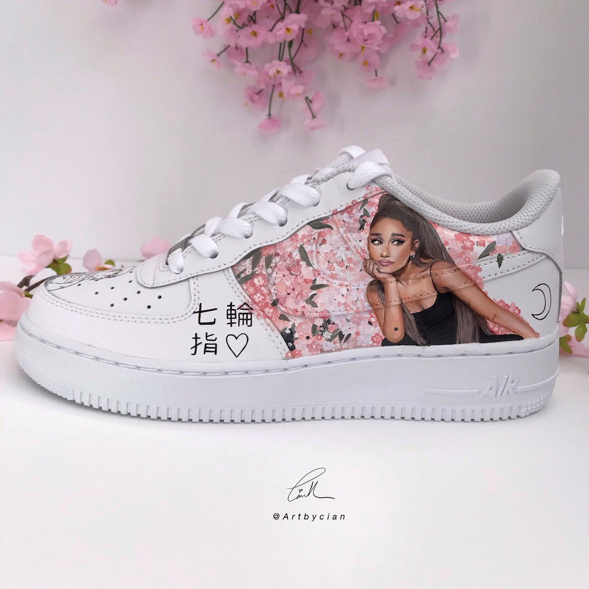 ariana grande custom vans