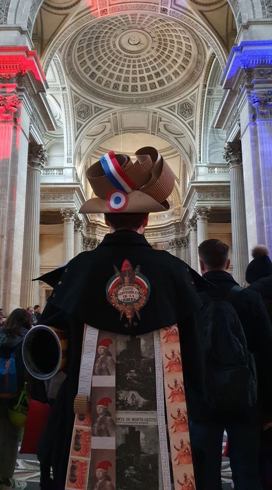 FoolsCap_T's tweet photo. We start the year at the @PantheonParis in Paris.
“En Suivant les Pas de Monsieur Libelle”, site-specific physical theatre show. 
Tomorrow (Friday) is the last opportunity to see it. Just come to the Pantheon at 11:00 or at 15:00. 
By Fool’s Cap Theatre. https://t.co/XTwNj9DtUu