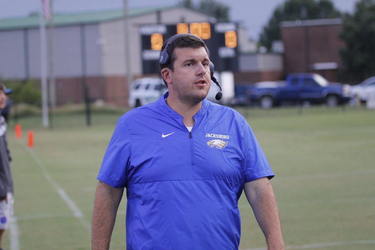 lafollettepress's tweet photo. Congratulations to Jacksboro Middle School head football coach Cody Parker, our 2019 LaFollette Press Campbell County Coach of the Year! @JacksboroEagles @JPARKER_VOTC @JacksboroMiddle https://t.co/KlzHeiusKM