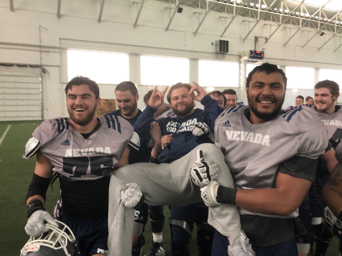 Angus_McClure's tweet photo. #Aye Congrats to @Jake_Nelson1997 on a great career @NevadaFootball - 3 year starter for #THEUNION who continued to be a great leader despite his season ending injury.  Look forward to seeing him continue his football career professionally.  He will be missed https://t.co/2mup5Htzmk