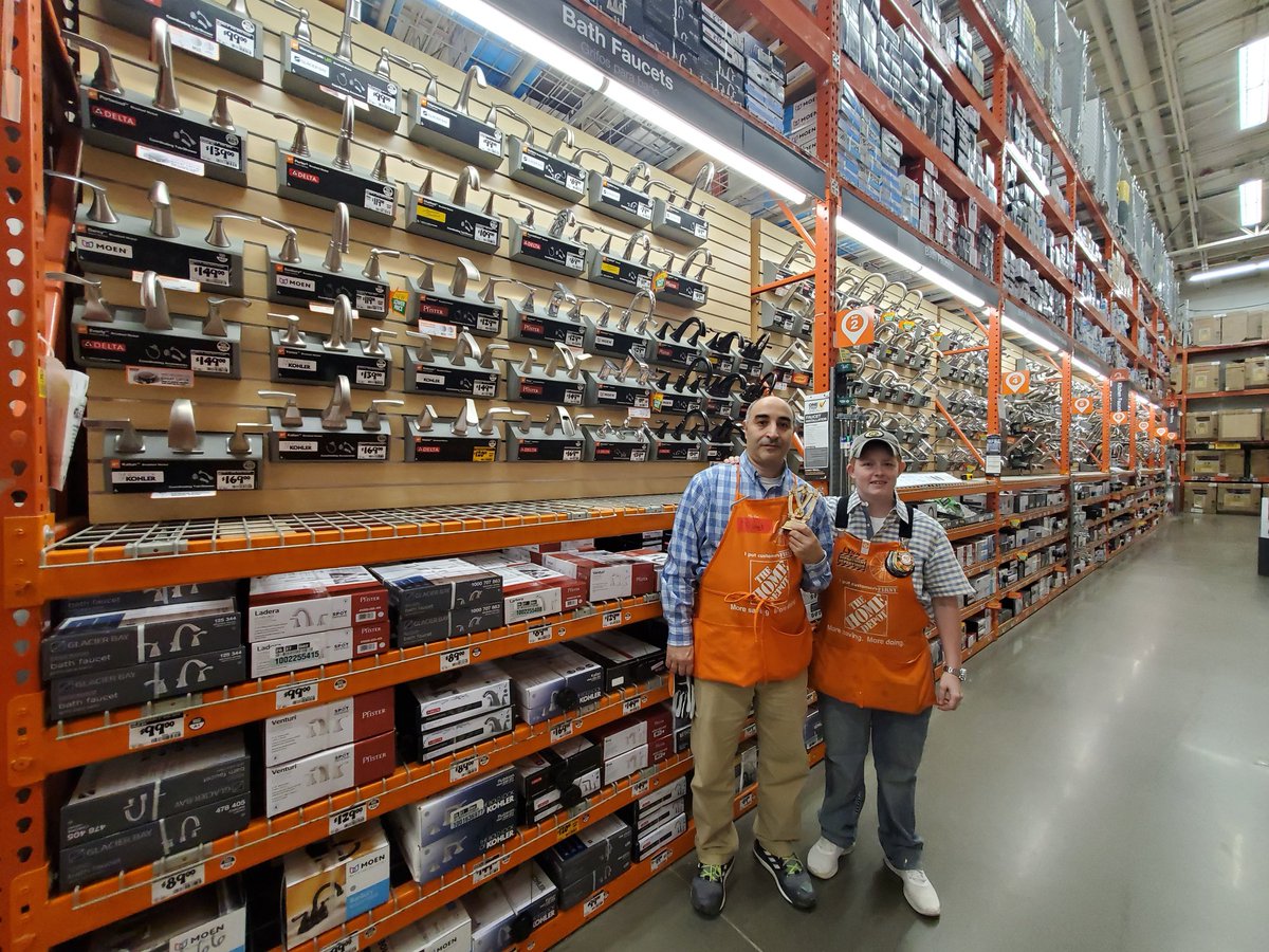 Our very first winner of the #PERFECTBAY Super Star traveling trophy, fantastic job from Lynn, Djamel, and Stone. The are knocking in-stock out of the park in D26 #HomeDepot #thd2103 @tricia61745028 <a href="/Michael36031980/">Michael Miller</a> <a href="/THDSharpie/">Peyton Sharp</a>