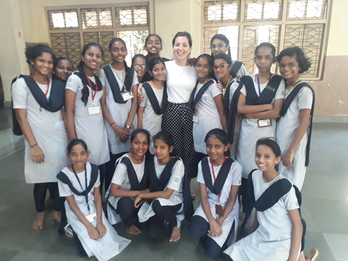 Songbound's tweet photo. Another day, another 2019 highlight. We loved having @GwennyMartin visit us last February. Gwen worked with students and choir-leaders to help them prepare for their end of year concert.

#NGO #charity #Mumbai #music #choir #children #singingtogether https://t.co/AYLHYOyBEP