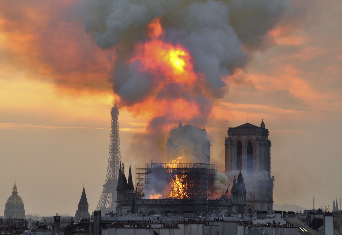 In the left is Australia that’s been burning for a month and on the right is Notre Dame that burned for 15 hours. 

What’s the difference? 

Notra Dame got over a billion dollars within a couple of days while Australia barely got a million dollars in a month.
#AustraliaOnFire