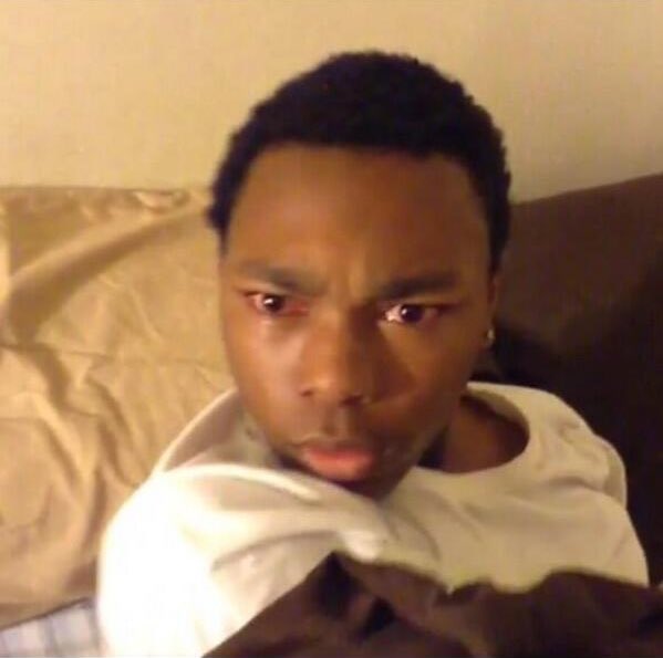 LarryOverLife's tweet photo. when i wake up out my sleep to my nigga screaming in my face and i see my phone unlocked in his hand https://t.co/YqgCRlV4Z9